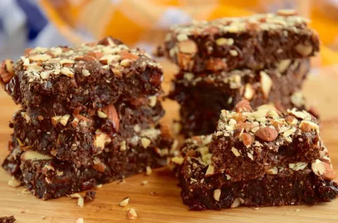 Hurmalı Şekersiz Browni Tarifi