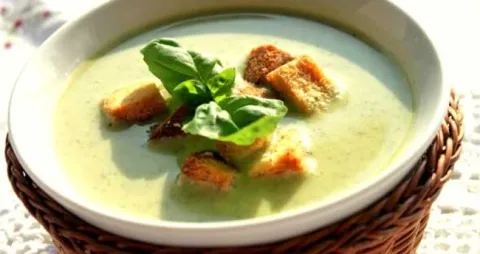 Kremalı Brokoli Çorbası