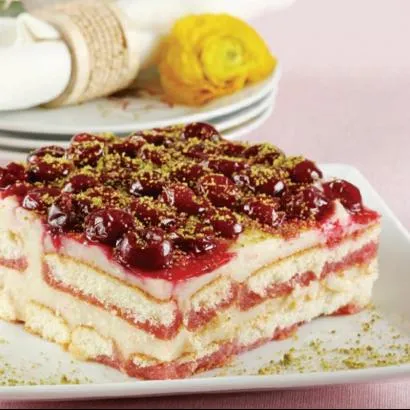 Vişneli Kedidili Pastası Tarifi