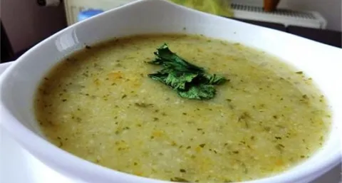Kereviz Yapraği Çorbasi