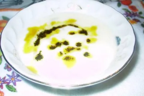 Arpa Şehriyeli Yayla Çorbası