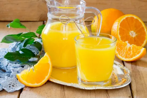 3 Portakal ile 5 Litre Portakal Suyu