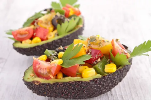 Avokado Salatası