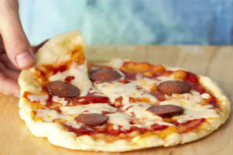 Fırınsız Pişen Tavada Pizza