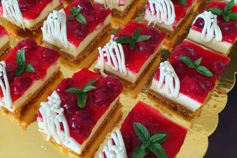Borcamda Vişneli Cheesecake
