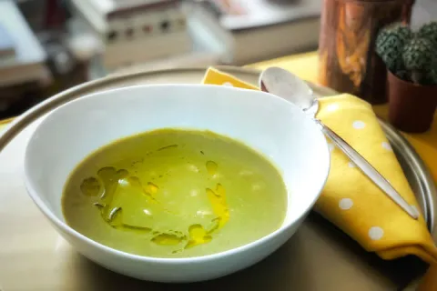 Brokoli Ve Pazı Çorbası