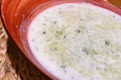 Kabak ve Brokoli Saplı Cacık