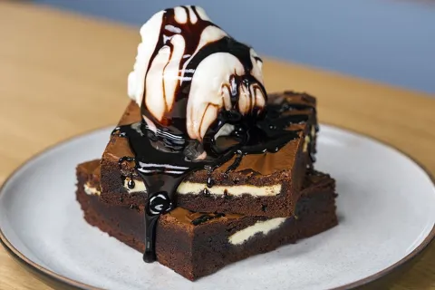 Beyaz Çikolatalı Brownie