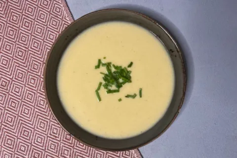 Cheddar Peynirli Karnabahar Çorbası