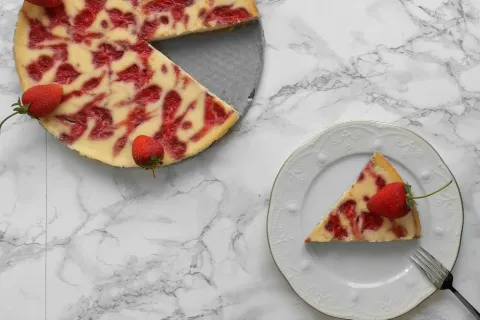 Çilekli İnce Cheesecake