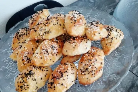 Çörek Otlu Poğaça