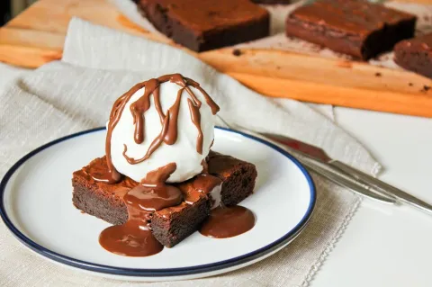 Dondurmalı Gerçek Brownie
