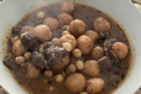 Ekşili Yahni