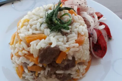Etli, Havuçlu Pilav
