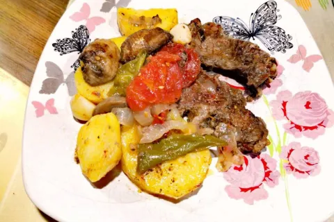 Fırında Soslu Kuzu Kaburga
