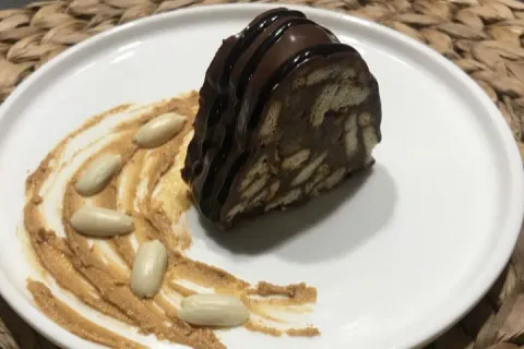 Fıstık Ezmeli Mozaik Pasta