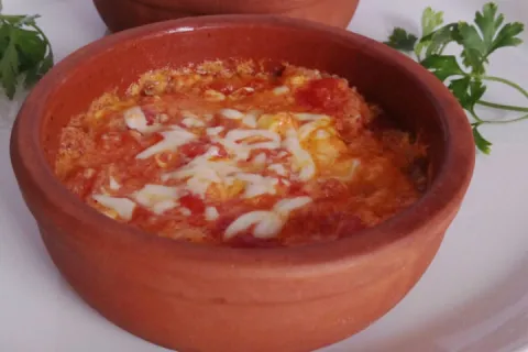 Güveçte Menemen