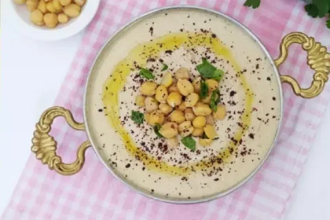 Humus Mezesi