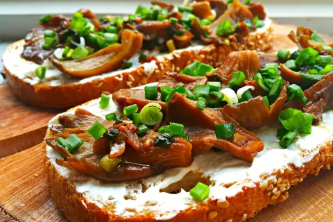 İstiridye Mantarlı Tapas