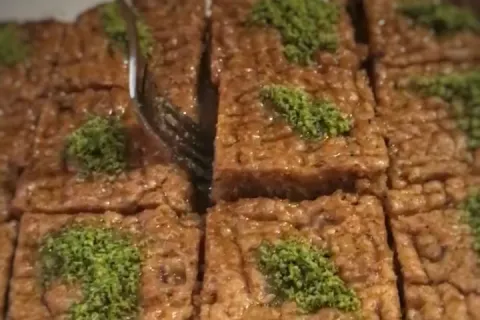 Kalburabastı Tatlısı