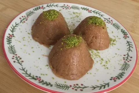 Kaymaklı İrmik Helvası