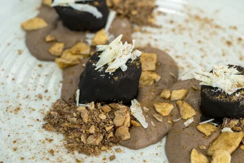 Kıtır Bademli Çikolatalı Muzlu Mousse