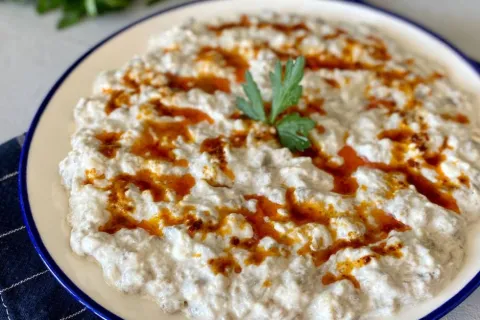 Labneli Köz Patlıcan Salatası