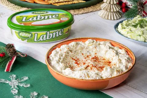 Labneli Patlıcan Salatası