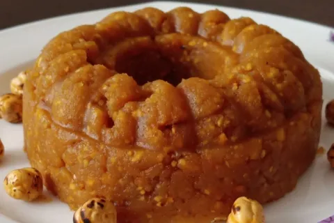 Leblebi Helvası