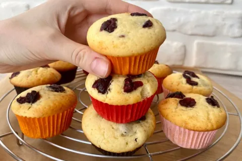 Limonlu Yaban Mersinli Muffin