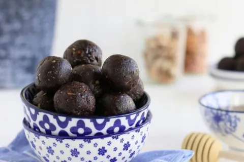 Lokmalık Brownie Topları