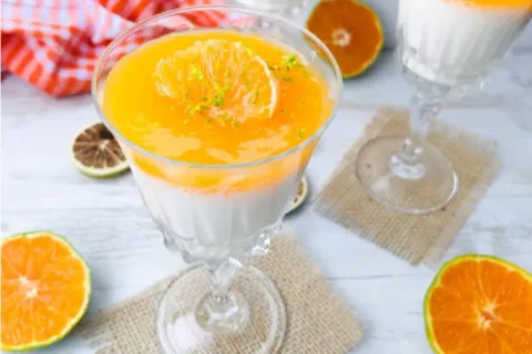 Mandalina Soslu Naneli Panna Cotta