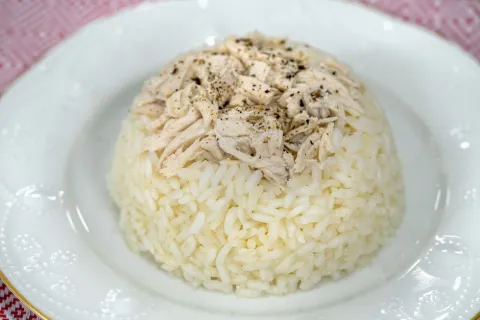Mikrodalga Fırında Tavuklu Pilav
