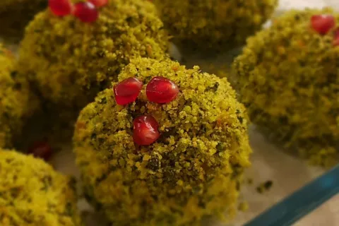 Mini Ispanaklı Pasta