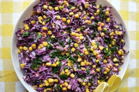 Mısırlı Mor Lahana Salatası