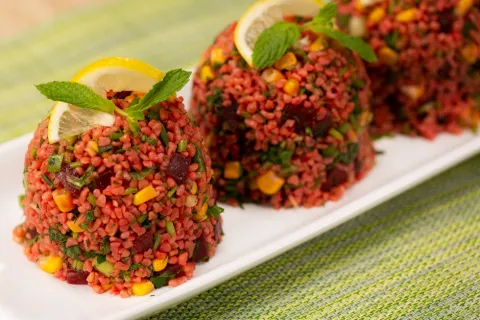 Pancarlı Bulgur Salatası