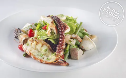 Deniz Mahsulleri Salatası
