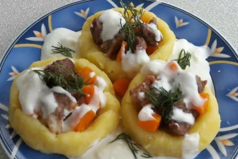 Patates Çanağında Etli Garnitür