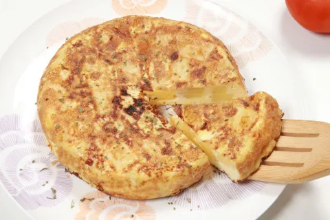 Patatesli Omlet Böreği