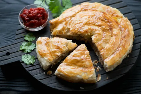 Patatesli Tavuklu Tepsi Böreği