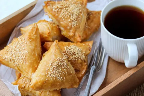 Patlıcanlı Muska Börek