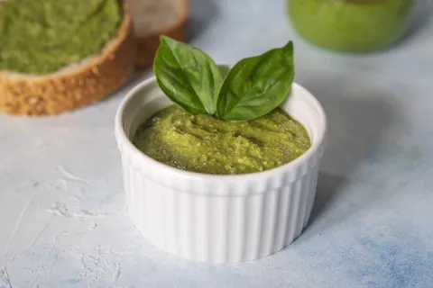 Ev Yapımı Pesto Sos