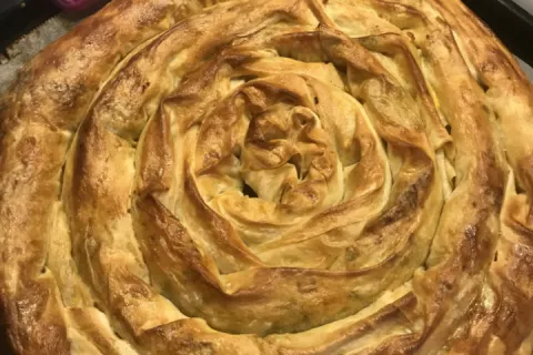 Pırasa ve Bulgurlu Börek