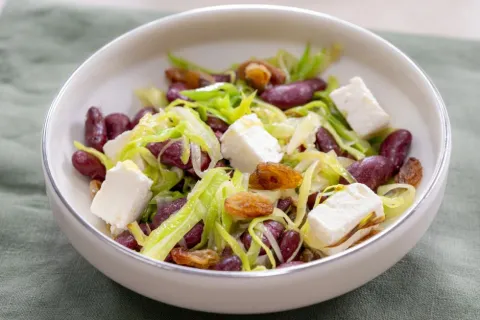 Pırasalı Fasulye Salatası