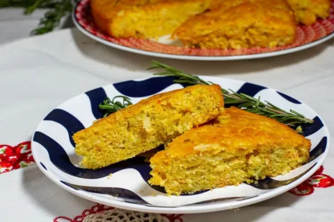 Pırasalı Mısır Unlu Börek