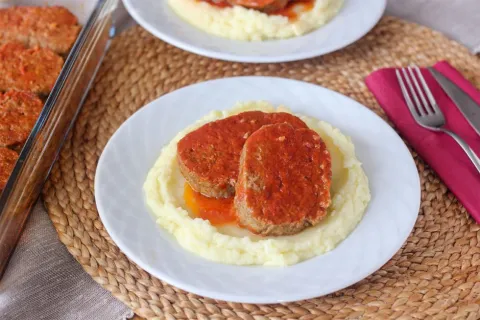 Püreli Rosto Köfte