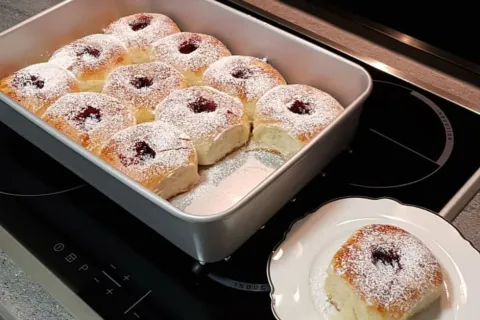 Reçelli ve Damla Çikolatalı Poğaça
