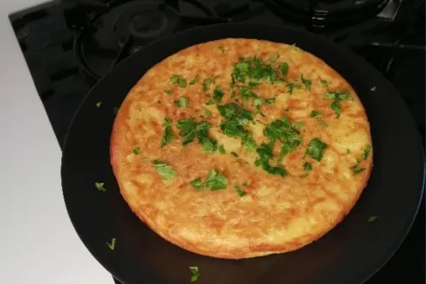 Salamlı Kaşarlı Patates Böreği