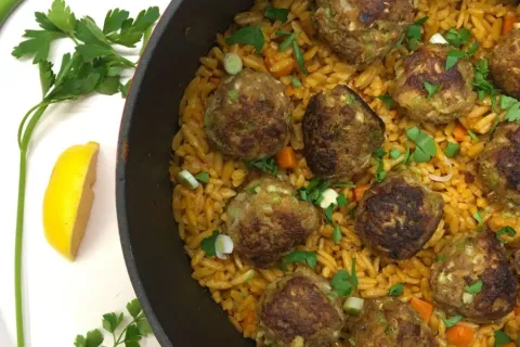 Sebzeli Köfte ve Havuçlu Arpa Şehriye Pilavı