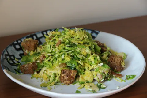 Sezar Soslu Brüksel Lahanası